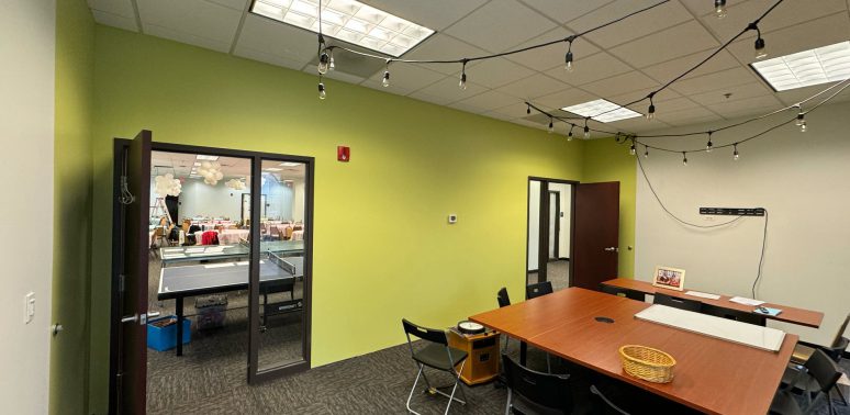 green color walls painting