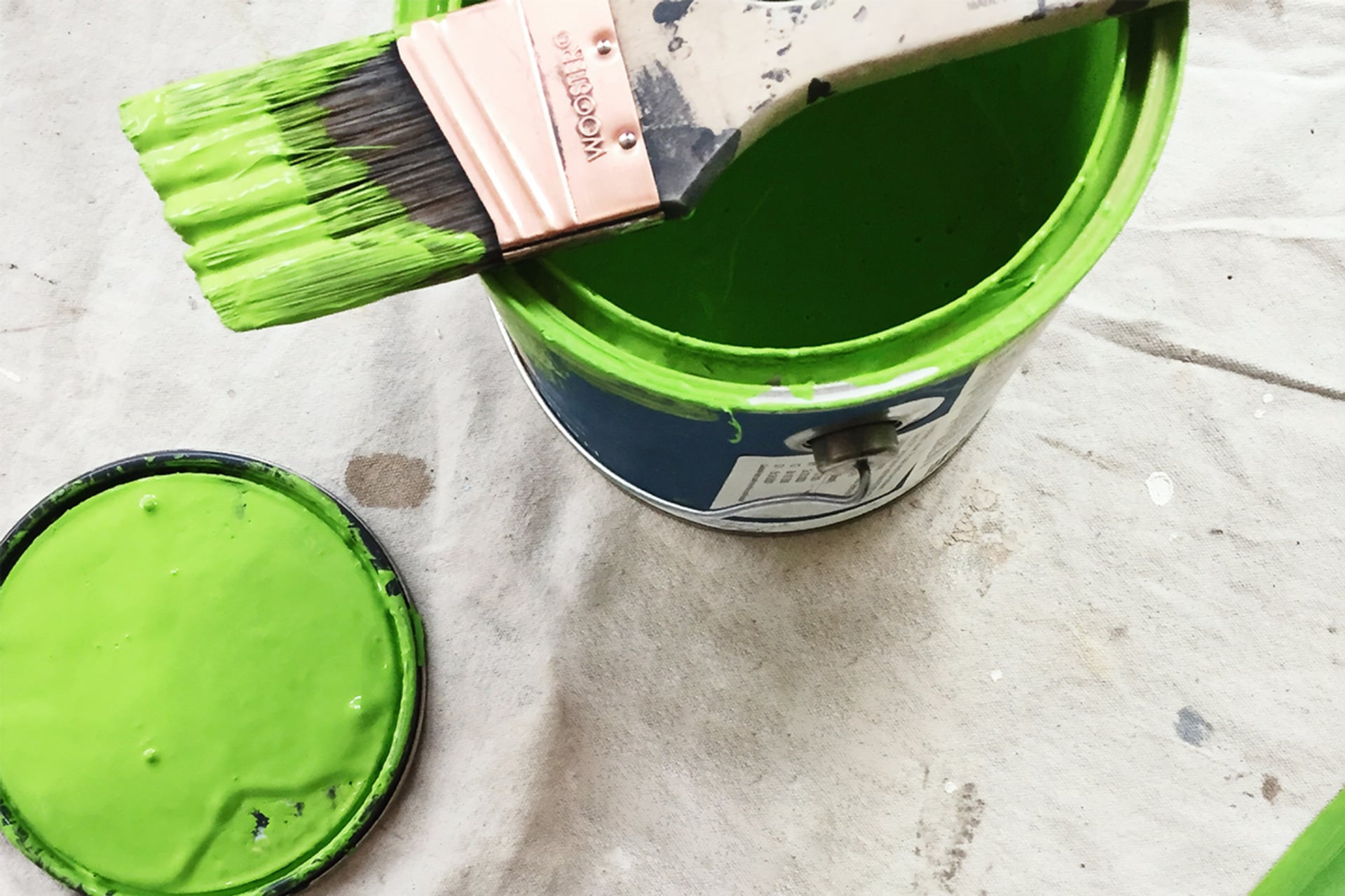 green paint can