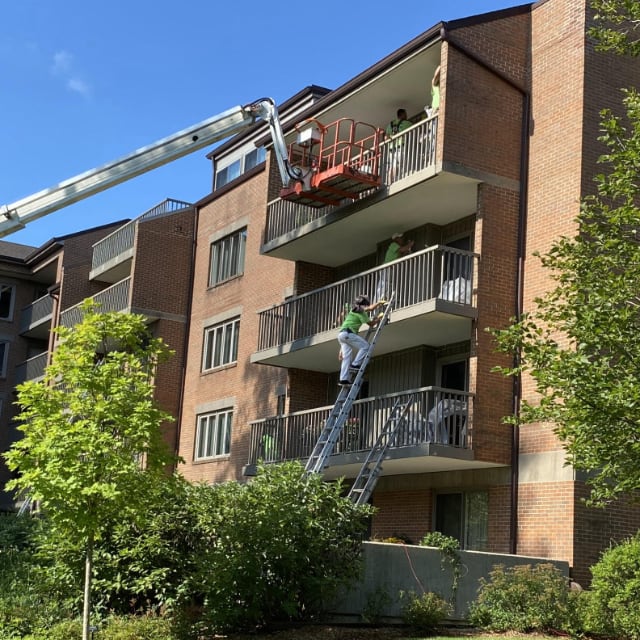 hoa building painting park ridge