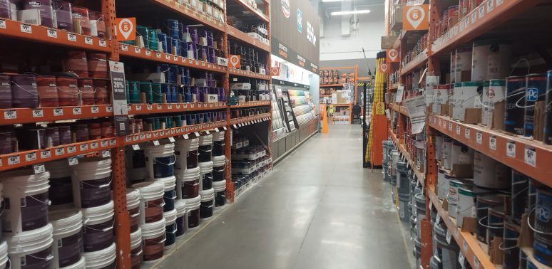 Oil, acrylic and latex paints comparison (differences, pros & cons)