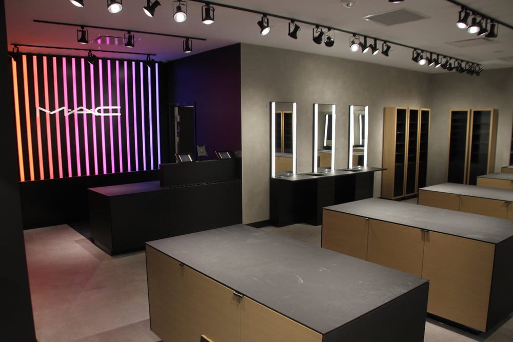 retail store interior painting