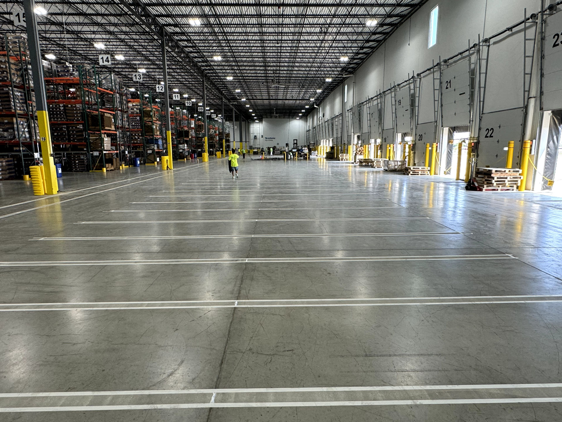 warehouse concrete floor striping bolingbrook
